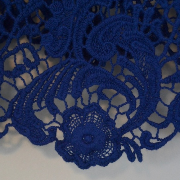 Blue Lace Crop Top - Picture 4 of 5